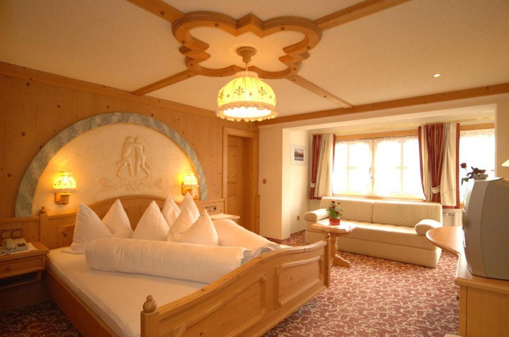 רמסאו אם דכשטיין Hotel Neuwirt מראה חיצוני תמונה