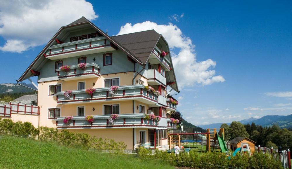 רמסאו אם דכשטיין Hotel Neuwirt מראה חיצוני תמונה